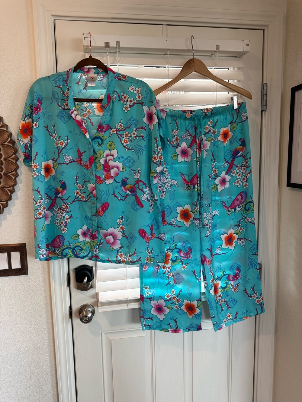 Natori Satin Short Sleeve Mandarin Collar Turquoise Floral & Bird Pajama Set
